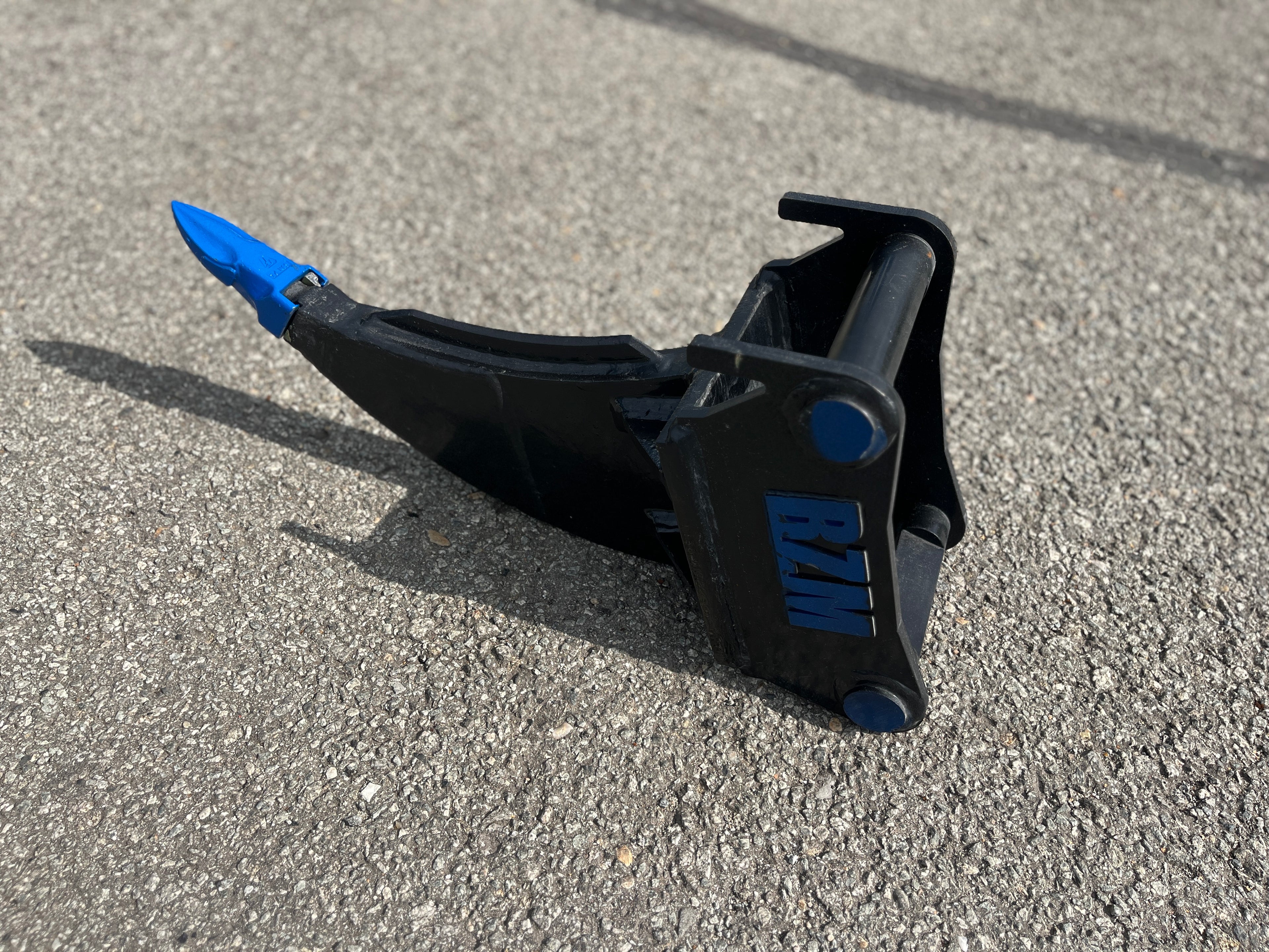 Dent de deroctage pour pelle < 3t